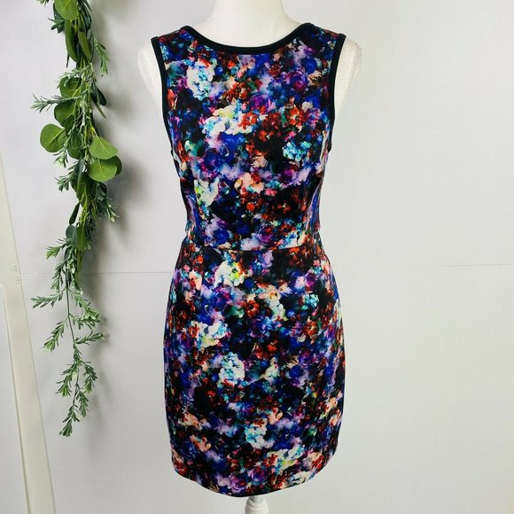 Forever New Dresses & Skirts - Forever New Size 8 Sheath Short Dress Floral